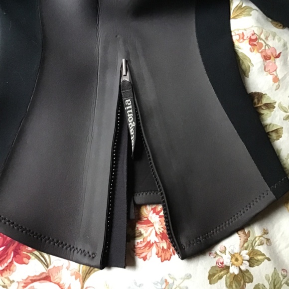 Patagonia Neoprene Top - Picture 3 of 9